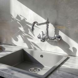 Nostalgisk kökskran Hermitage R väggmonterad krom 10.9021