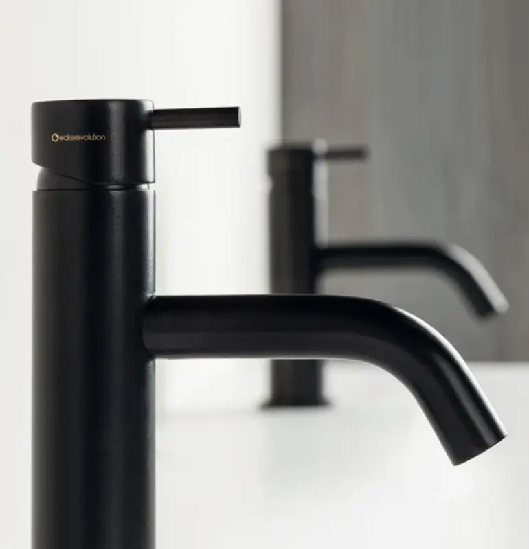 Waterevolution Flow tvättställsblandare matt svart T110PR