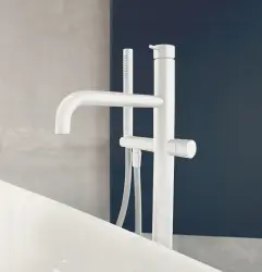Waterevolution Flow fristående badkarblandare med handdusch matt vit T133BR