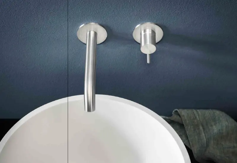 SB Round 316 inbyggd tvättställsblandare Borstad Koppar PVD 102mm