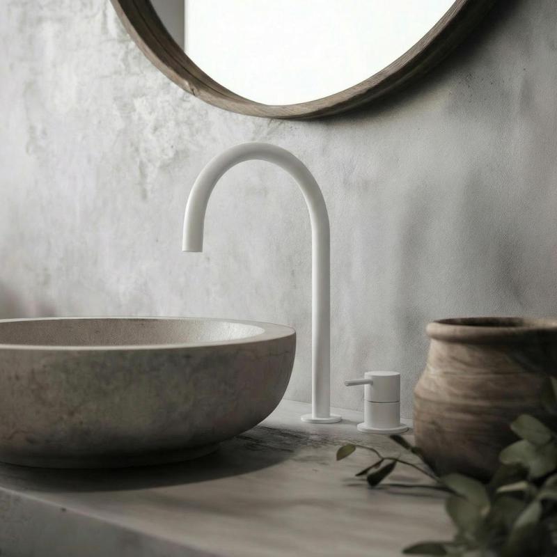 Waterevolution Flow 2-håls handfatsblandare vit med hög U 200 mm utlopp T1122UBR