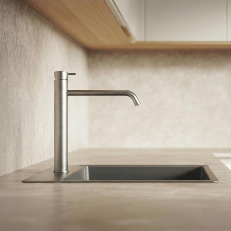 Waterevolution Flow köksblandare PVD Gun Metal T150GME