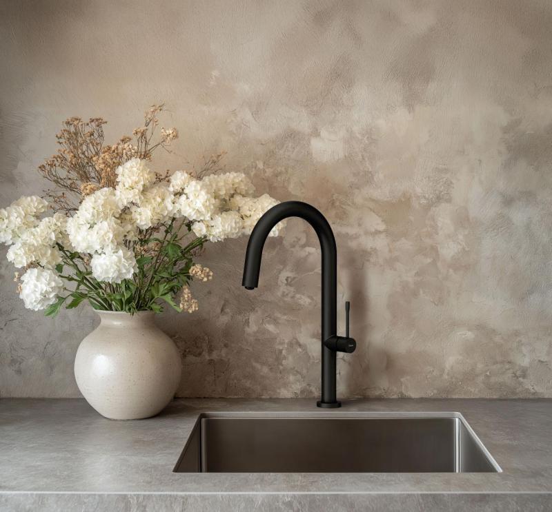 Quadri Brighton köksblandare matt svart med svängbar pip 1208956107