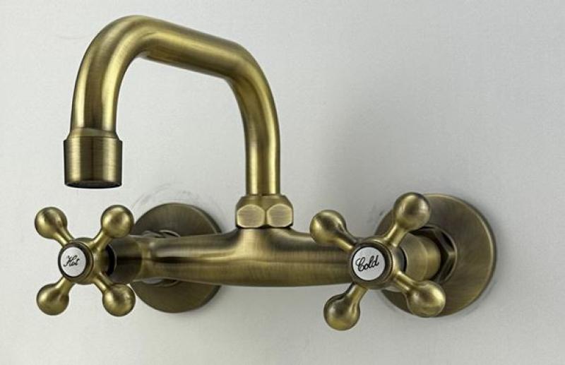 AquaTrimo Vivaldi klassisk brons köksväggkran med övre utlopp 21VV7066BN