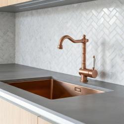 Edward nostalgisk köksblandare med svängbar pip i koppar klassisk 1208957130