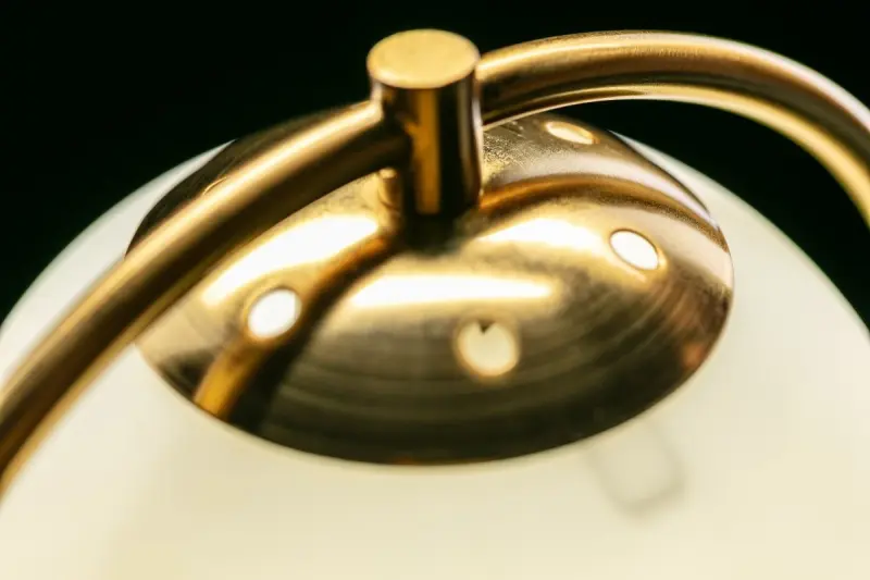 Dekor Ciklop golvlampa i mässing med dropputseende 9737