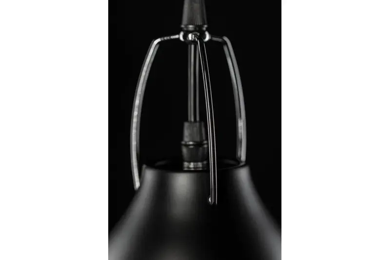 Decor Orient konisk metallhänglampa svart med kontrasterande vit insida 4475