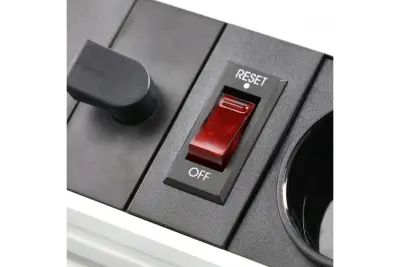 Indux Lift sänkbar jordspett vit köksuttag i arbetsbänk med belysning, 2 x USB och trådlös laddning 1208957837