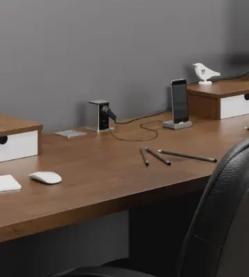 Indux Push utdragbart svart jordat eluttag med 1xUSB A och 1xUSB C med rostfritt stållock 1208957930