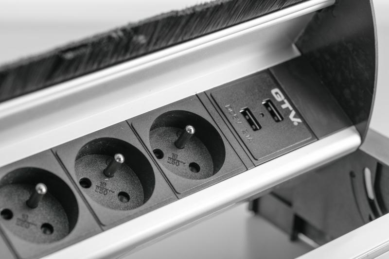 Genom-skrivbords strömuttag 1208958678