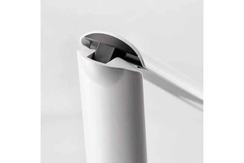 Dekor Bordslampa FLOWER 4W 240lm. AC220-240V 4000K batteri 1800mAh Ra>80 svart/vit 1208962481