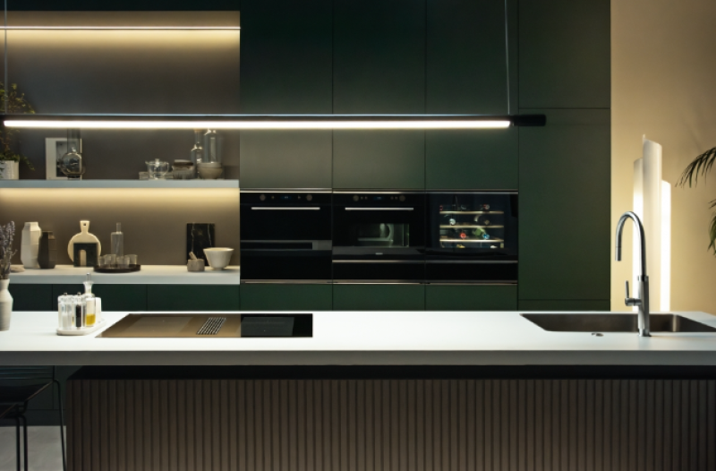 Franke Mythos Masterpiece Köksblandare med J-utlopp, utdragbar duschhuvud, helt i rostfritt stål 115.0711.554