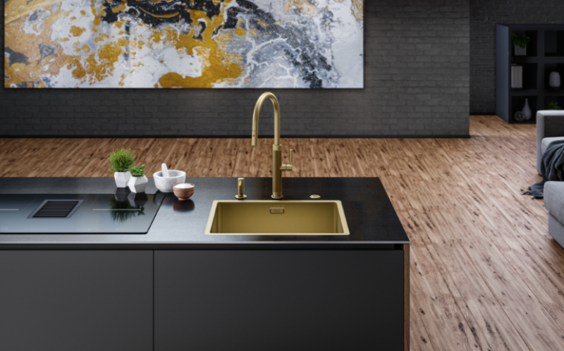 Franke Mythos Masterpiece Kökskran Guld med J-utlopp och Utdragbar Sprejhuvud - 115.0711.558