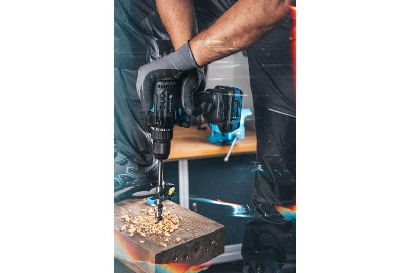 HÖGERT kraftfull sladdlös skruvdragare 18V för trä och metall.