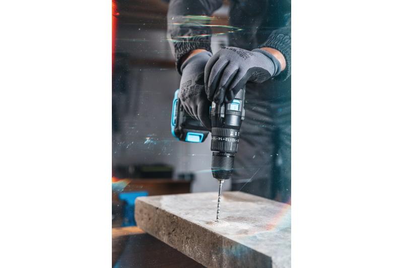 Högert Sladdlös borstlös slagborrmaskin 18V för tegel, sten, trä, metall och plast.