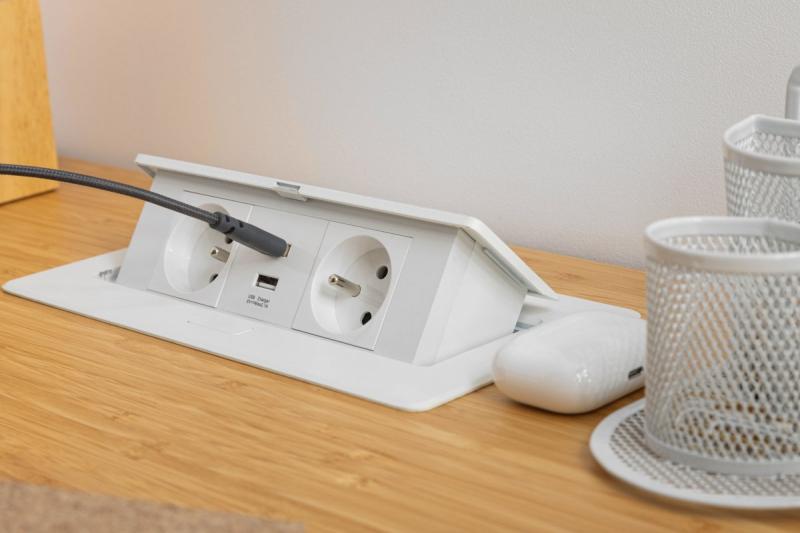 Mjukt utdragbar uttagsmodul.