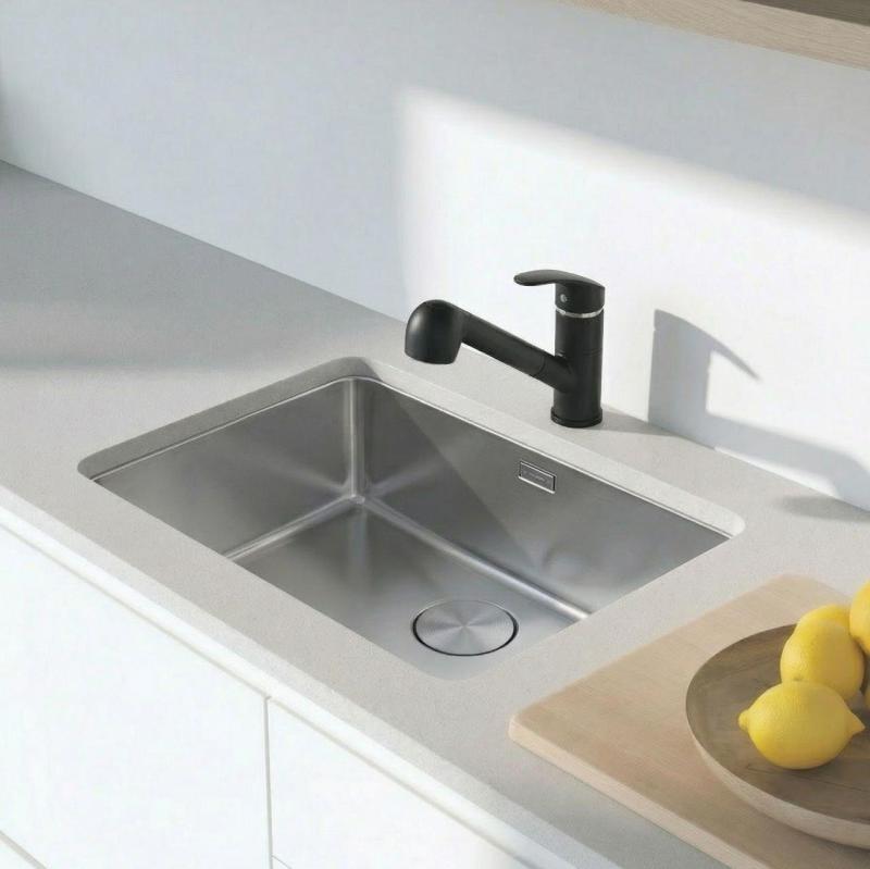 Graniteland Rhea Kitchen Mixer Tap Black with Pull-Out Spout and Dual-Function Hand Shower 1208970711