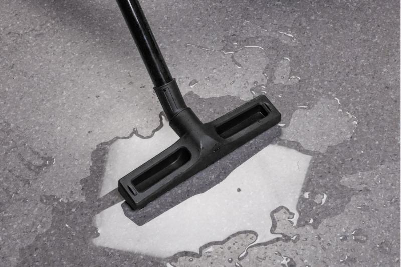 Våt- och torr universaldammsugare 20 l