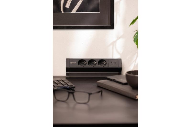 Möbeluttag BASCO, 3xSCHUKO, USB A+C, kabel 1,5 m, svart