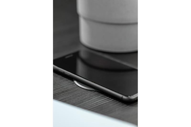 Trådlös laddningsenhet med snabbladdning, infälld, svart