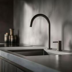Pure.Sink Luxion 2-håls kran i gun metal med rund pip PLX2HR-61