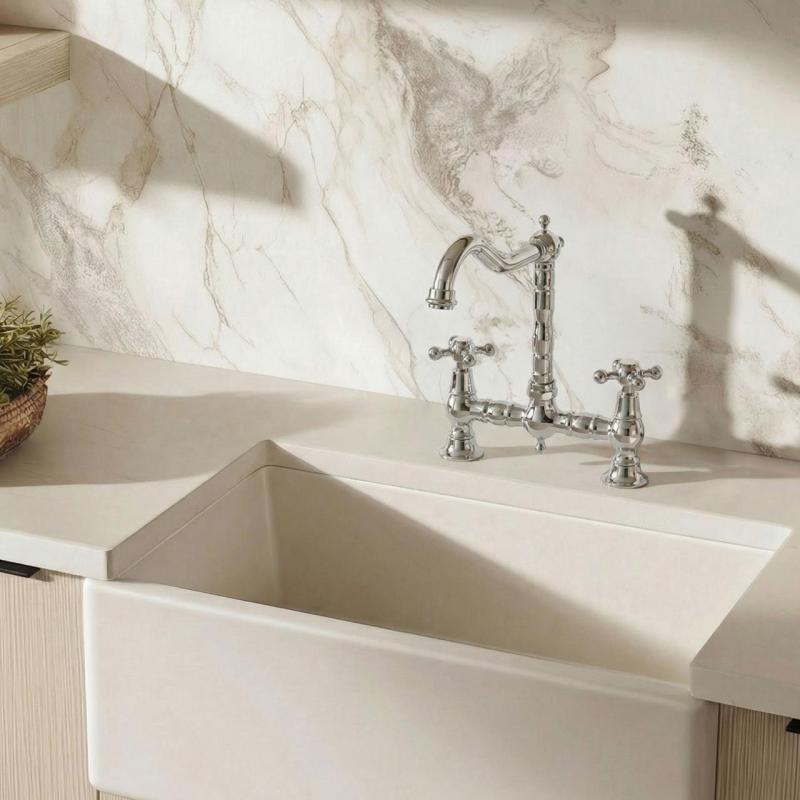 Aquanello Heritage Ascot Klassisk köksblandare i nostalgisk brodesign, krom med korshandtag CR-0011-HM