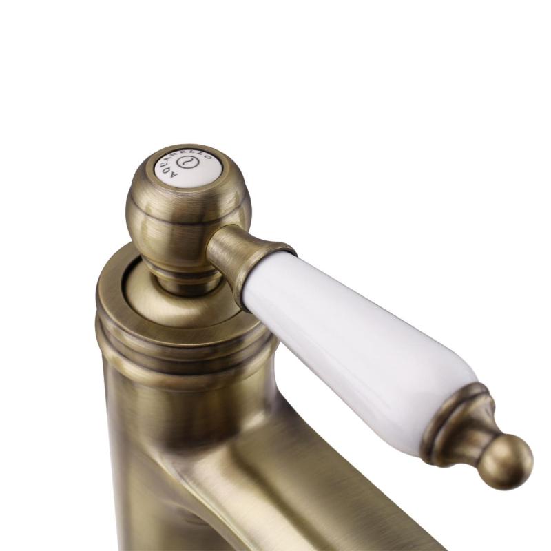 Aquanello Heritage Manor Klassisk nostalgisk tvättställsblandare i brons BN-1001-HM