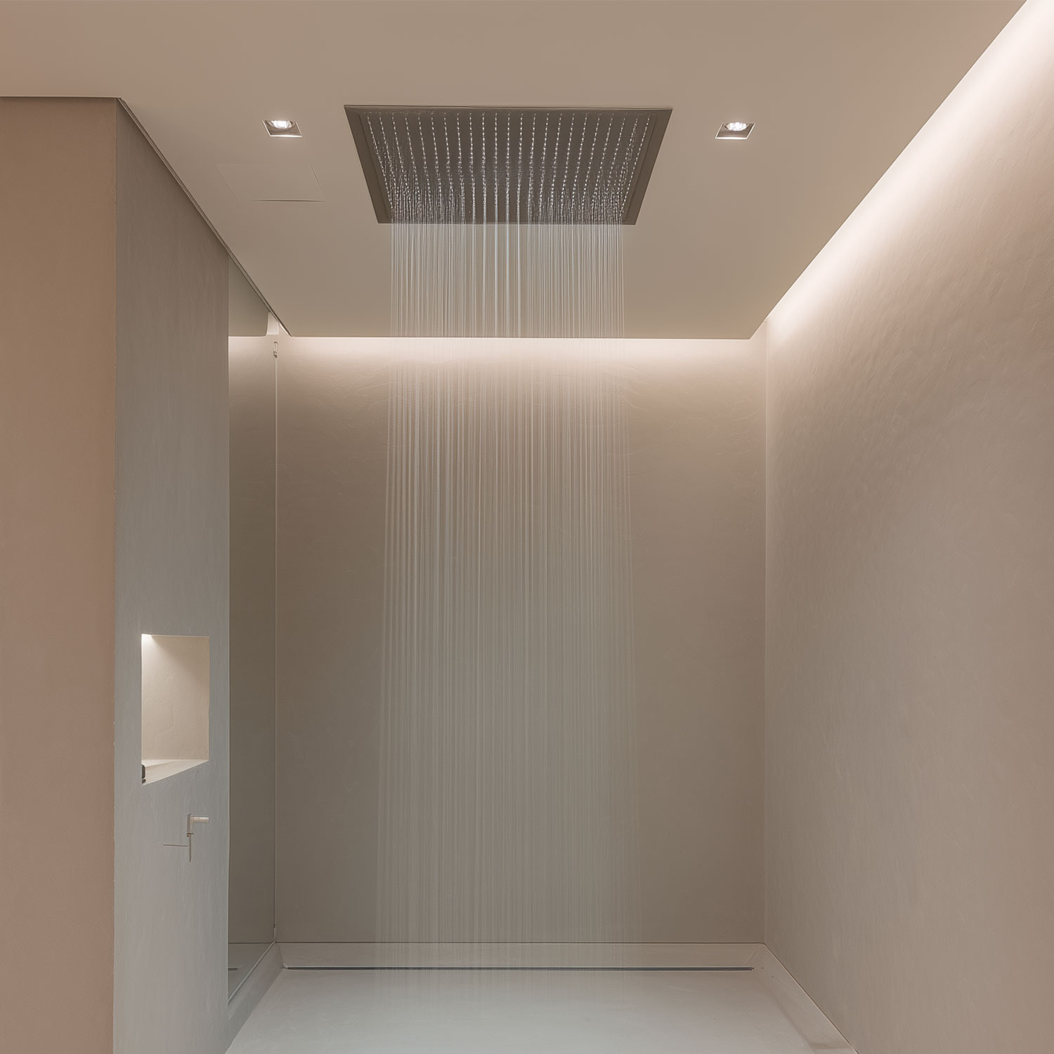 Regnduschar kontra handhållna duschar: För- och nackdelar med olika utformningar